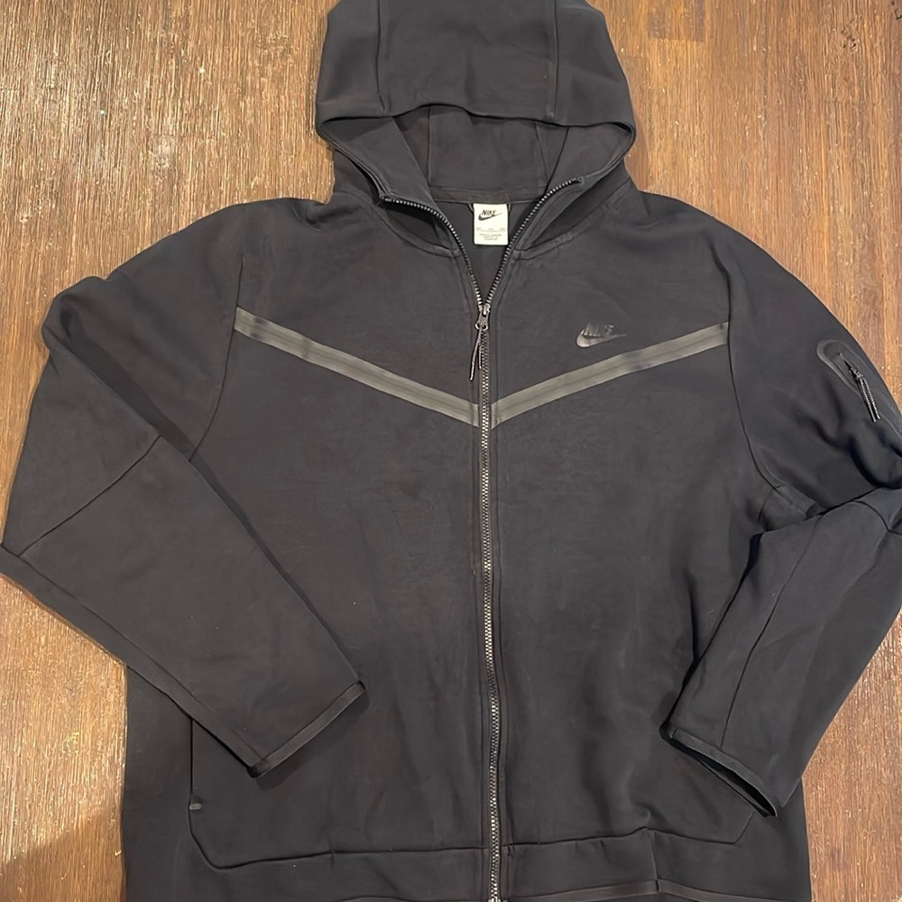 Black Nike Tech Hoodie
